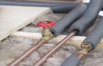 فوائد استخدام العزل الحراري للمواسير وعزلها عن الشمس